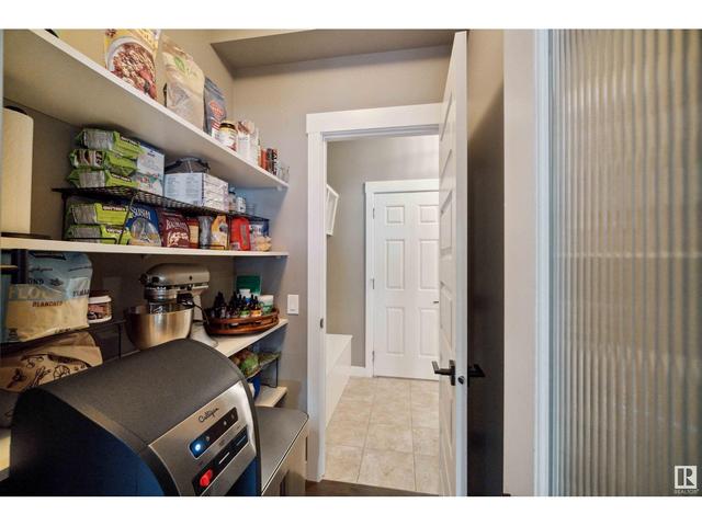 9926 207a St Nw, House semidetached with 3 bedrooms, 2 bathrooms and null parking in Edmonton AB | Image 9