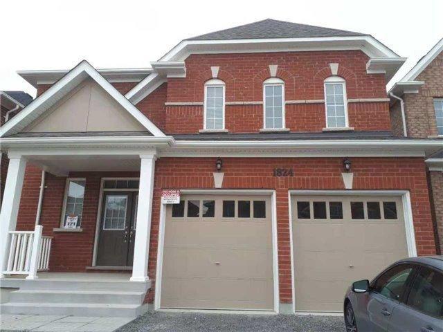 1824 Douglas Langtree Dr, House detached with 4 bedrooms, 4 bathrooms and 2 parking in Oshawa ON | Image 1