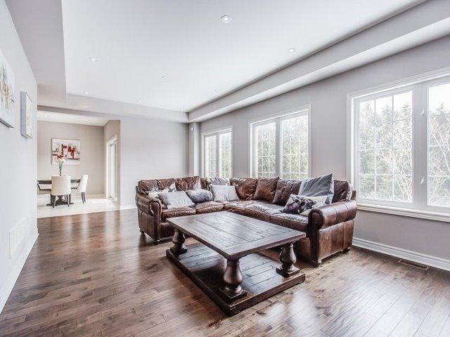 154 Shadow Falls Dr, House detached with 4 bedrooms, 5 bathrooms and 2 parking in Richmond Hill ON | Image 5
