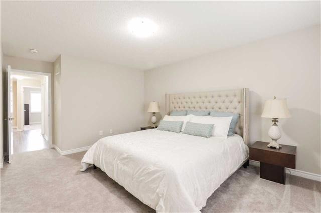 84 Stedford Cres, House detached with 4 bedrooms, 3 bathrooms and 2 parking in Brampton ON | Image 8