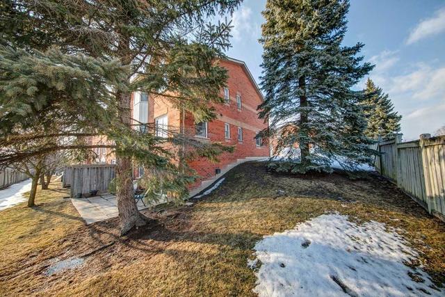 862 Playter Cres, Townhouse with 3 bedrooms, 3 bathrooms and 2 parking in Newmarket ON | Image 26