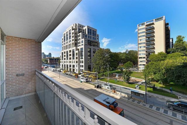 301 - 155 St Clair Ave W, Condo with 2 bedrooms, 2 bathrooms and 1 parking in Toronto ON | Image 15