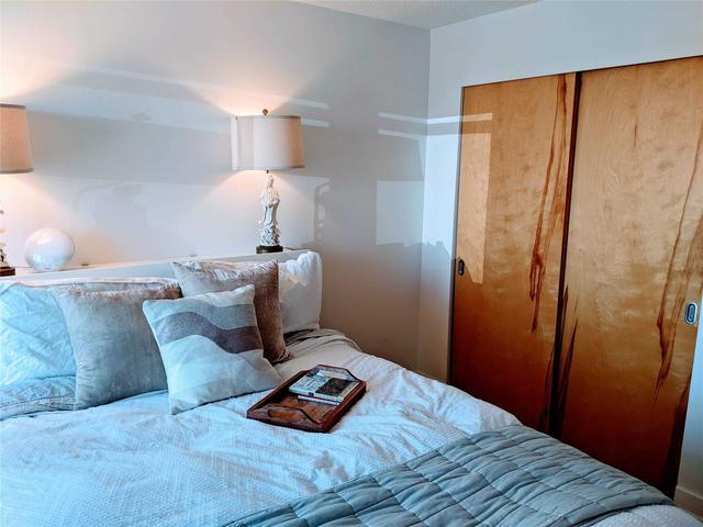 ph7 - 255 Richmond St E, Condo with 1 bedrooms, 1 bathrooms and 1 parking in Toronto ON | Image 10
