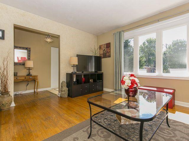 28 Hadrina St, House detached with 3 bedrooms, 1 bathrooms and 5 parking in Brampton ON | Image 11