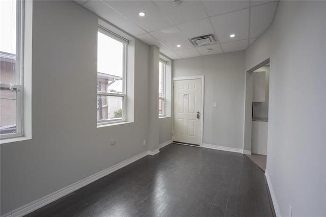 a - 166 John Street S, Condo with 1 bedrooms, 1 bathrooms and null parking in Hamilton ON | Image 11