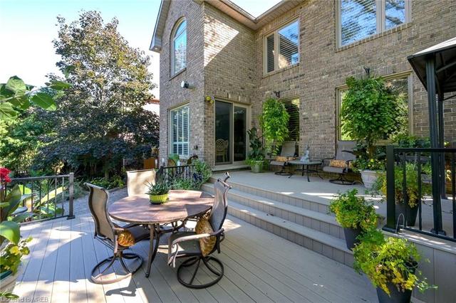 2135 Westoak Trails Boulevard, House detached with 5 bedrooms, 3 bathrooms and 5 parking in Oakville ON | Image 37
