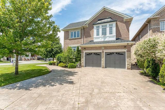 27 Rubysilver Dr, House detached with 4 bedrooms, 3 bathrooms and 2 parking in Brampton ON | Image 2