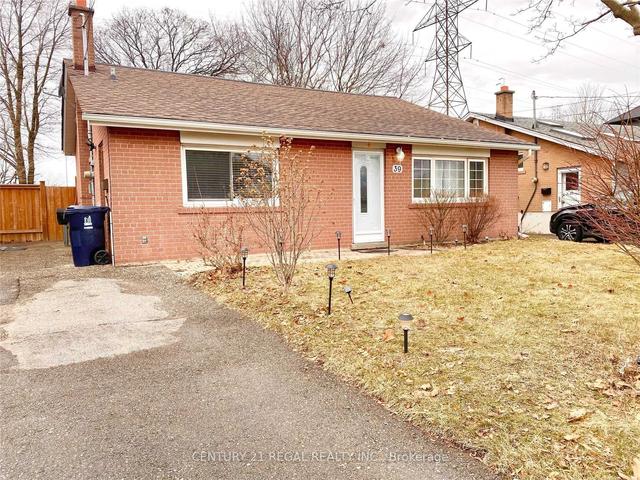 39 Hardwick Crt, House detached with 3 bedrooms, 2 bathrooms and 3 parking in Toronto ON | Image 1