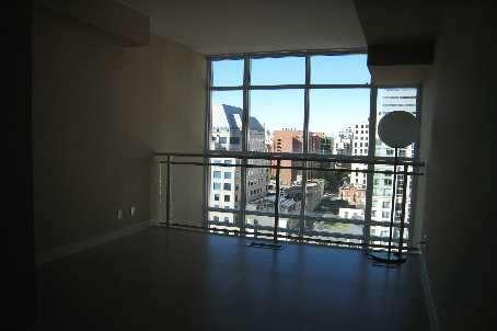lph21 - 21 Nelson St, Condo with 1 bedrooms, 2 bathrooms and 1 parking in Toronto ON | Image 3