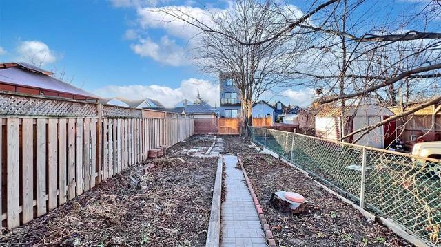 178 Rosethorn Ave, House semidetached with 2 bedrooms, 2 bathrooms and 1 parking in Toronto ON | Image 30