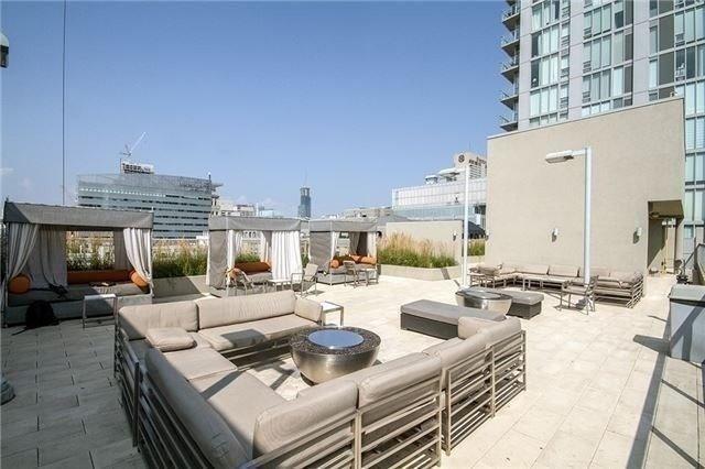 126 Simcoe St, Condo with 1 bedrooms, 1 bathrooms and 0 parking in Toronto ON | Image 8