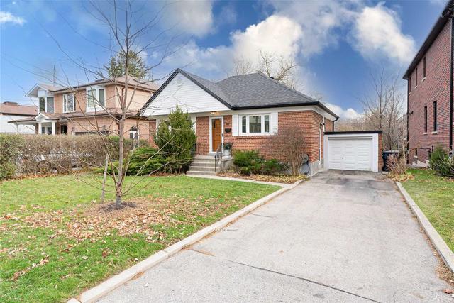 67 Kelsonia Ave, House detached with 2 bedrooms, 1 bathrooms and 3 parking in Toronto ON | Image 23