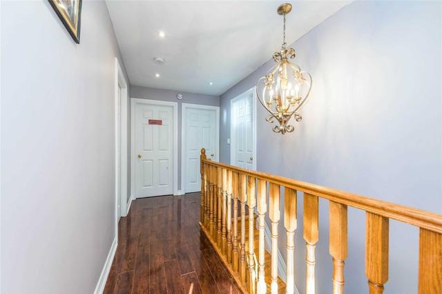 350 - 2 Valhalla Inn Rd, Townhouse with 3 bedrooms, 3 bathrooms and 1 parking in Toronto ON | Image 16