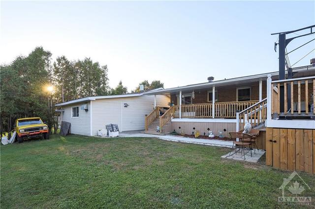19178 Hay Road, House detached with 2 bedrooms, 1 bathrooms and 16 parking in South Glengarry ON | Image 23
