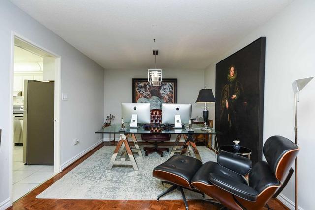 519 - 333 Clark Ave W, Condo with 2 bedrooms, 2 bathrooms and 1 parking in Vaughan ON | Image 4