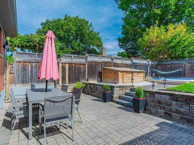 497 Northcliffe Blvd, House detached with 3 bedrooms, 2 bathrooms and 1 parking in Toronto ON | Image 19