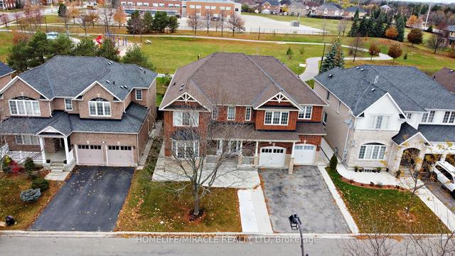 8 Nelly Crt, House detached with 5 bedrooms, 7 bathrooms and 7 parking in Brampton ON | Image 8
