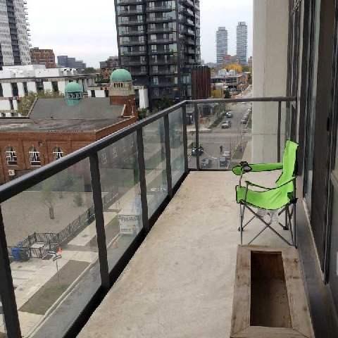 609 - 260 Sackville St, Condo with 2 bedrooms, 2 bathrooms and 1 parking in Toronto ON | Image 2