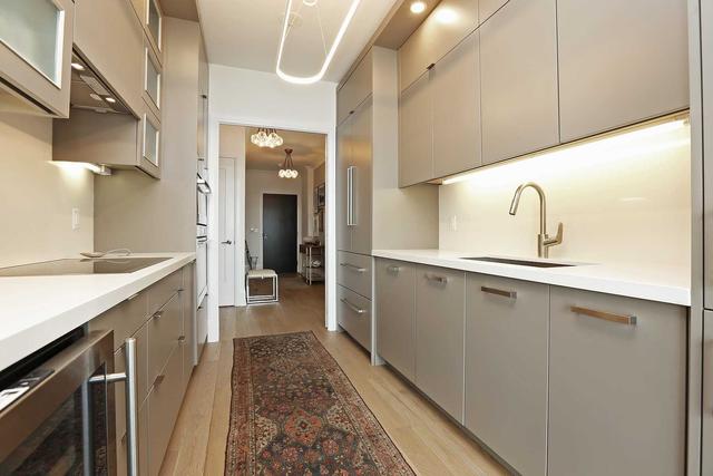 2410 - 101 Erskine Ave, Condo with 2 bedrooms, 3 bathrooms and 2 parking in Toronto ON | Image 10
