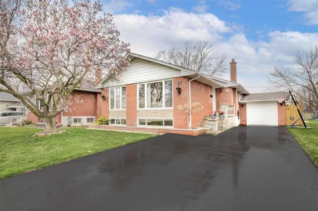 20 Brampton Rd, House detached with 3 bedrooms, 2 bathrooms and 4 parking in Toronto ON | Card Image