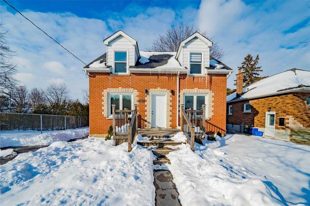 upper - 254 Hibbert Ave, House detached with 2 bedrooms, 1 bathrooms and 4 parking in Oshawa ON | Image 12