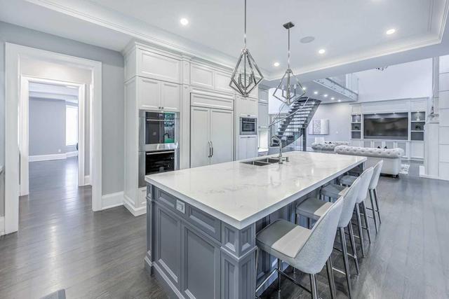 2537 Mindemoya Rd, House detached with 5 bedrooms, 8 bathrooms and 6 parking in Mississauga ON | Image 11