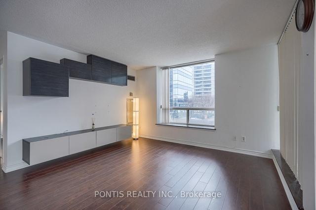 209 - 5785 Yonge St, Condo with 2 bedrooms, 2 bathrooms and 1 parking in Toronto ON | Image 17