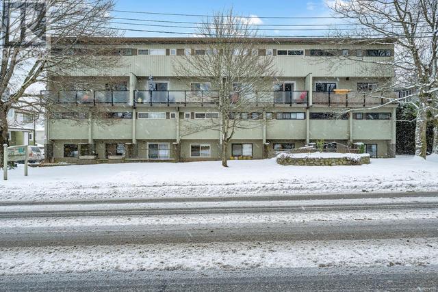 40 - 477 Lampson St, Condo with 3 bedrooms, 1 bathrooms and 1 parking in Esquimalt BC | Image 34