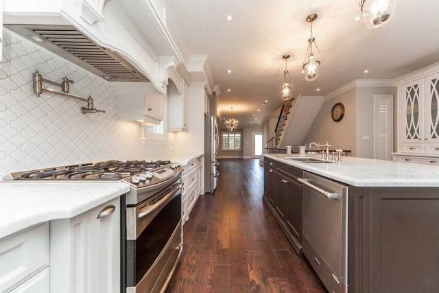 213 Virginia Ave, House detached with 4 bedrooms, 4 bathrooms and 2 parking in Toronto ON | Image 8