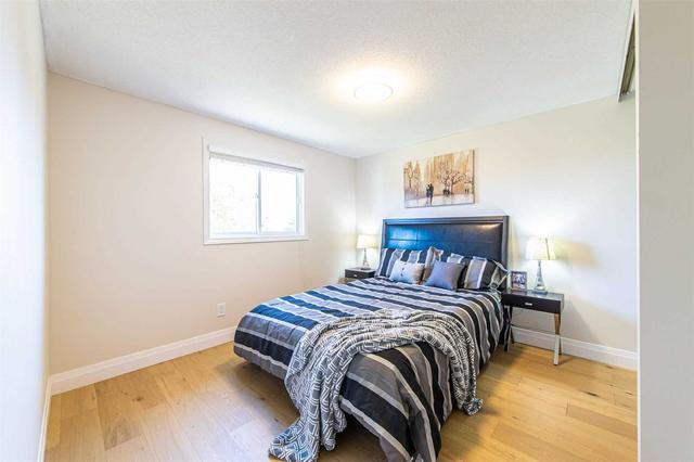 430 Timbercroft Cres, House detached with 3 bedrooms, 4 bathrooms and 4 parking in Waterloo ON | Image 8