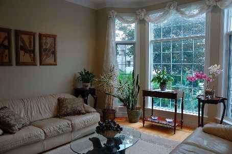 161 Munro Blvd, House detached with 5 bedrooms, 9 bathrooms and 3 parking in Toronto ON | Image 2