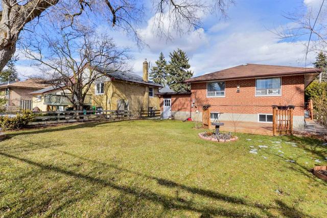 104 Riverhead Dr, House detached with 3 bedrooms, 2 bathrooms and 5 parking in Toronto ON | Image 20