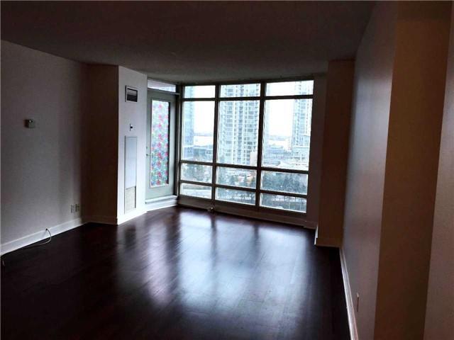 1002 - 397 Front St W, Condo with 2 bedrooms, 2 bathrooms and 1 parking in Toronto ON | Image 8