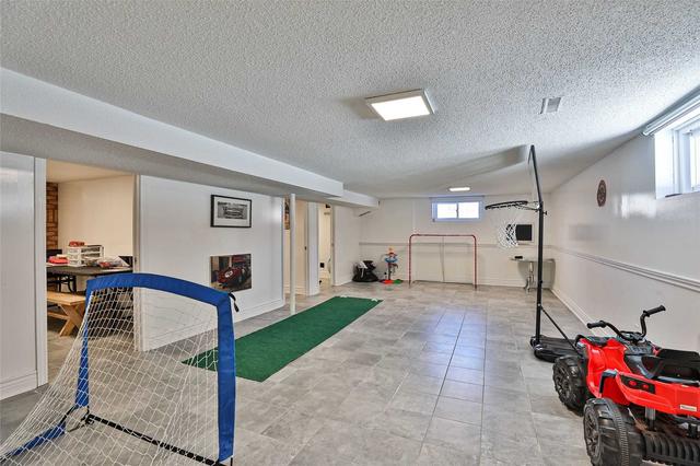 14 Risa Blvd, House detached with 4 bedrooms, 3 bathrooms and 4 parking in Toronto ON | Image 20