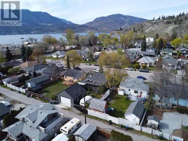 549 Okanagan Boulevard, House detached with 2 bedrooms, 2 bathrooms and 2 parking in Kelowna BC | Image 55