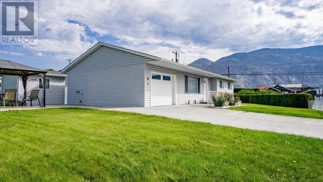 5 Santa Rosa Place, House detached with 3 bedrooms, 2 bathrooms and 1 parking in Osoyoos BC | Image 3