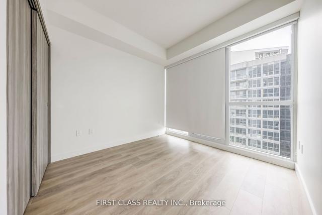 3505 - 95 Mcmahon Dr, Condo with 2 bedrooms, 2 bathrooms and 1 parking in Toronto ON | Image 4