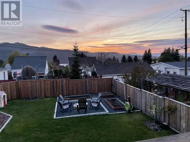 Sunset views from deck | Image 44
