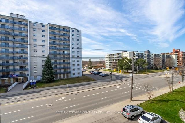 402 - 293 Mohawk Rd E, Condo with 2 bedrooms, 1 bathrooms and 1 parking in Hamilton ON | Image 18