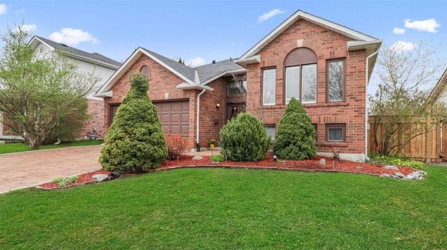 64 Royal Amber Cres, House detached with 2 bedrooms, 1 bathrooms and 8 parking in East Gwillimbury ON | Image 15