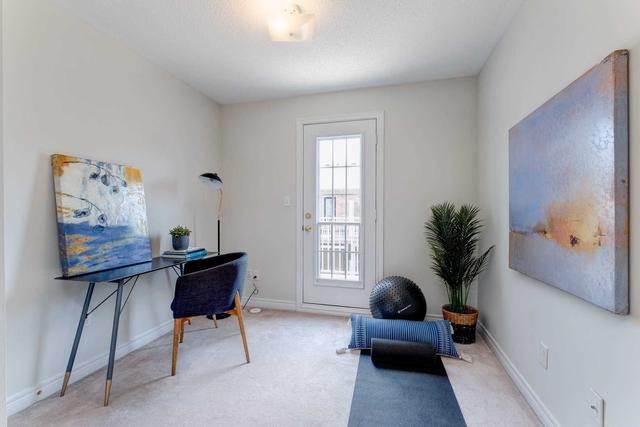 35 Philpott Gdns, Townhouse with 3 bedrooms, 3 bathrooms and 1 parking in Toronto ON | Image 10