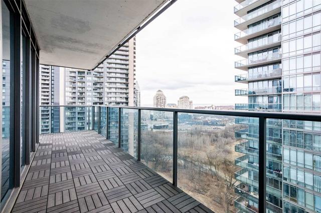 2005 - 90 Park Lawn Rd, Condo with 2 bedrooms, 2 bathrooms and 1 parking in Toronto ON | Image 14