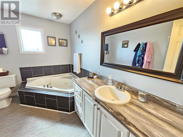 124 Bowater Extension, House detached with 4 bedrooms, 2 bathrooms and null parking in Wabush NL | Image 12