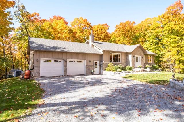 143 Forestview Dr, House detached with 2 bedrooms, 3 bathrooms and 10 parking in Trent Lakes ON | Image 1