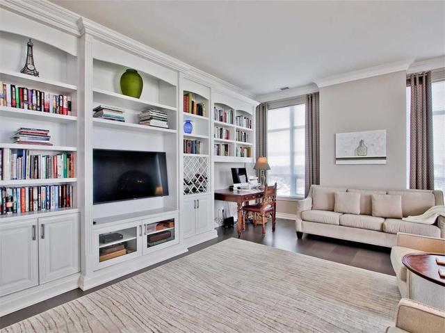 ph05 - 1135 Royal York Rd, Condo with 2 bedrooms, 3 bathrooms and 2 parking in Toronto ON | Image 7