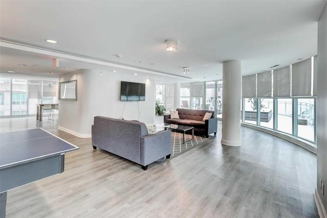 th3 - 2067 Lake Shore Blvd W, Townhouse with 3 bedrooms, 2 bathrooms and 2 parking in Toronto ON | Image 30