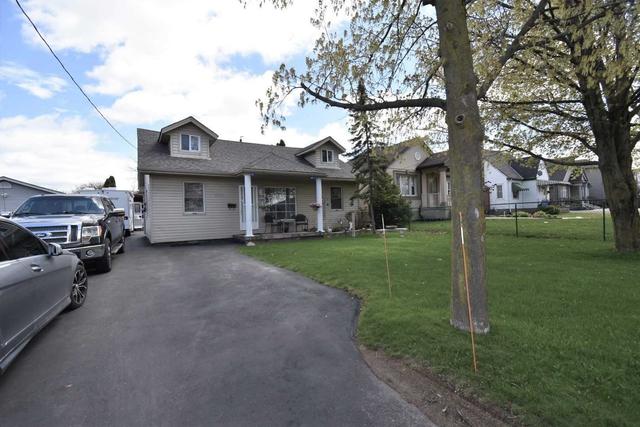 204 Gray Rd, House detached with 3 bedrooms, 3 bathrooms and 12 parking in Hamilton ON | Image 27