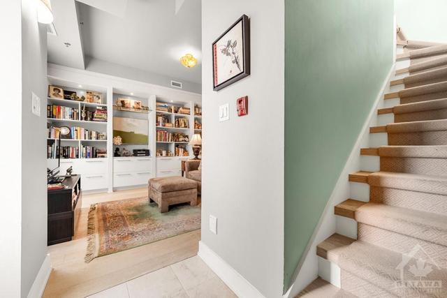 420 Sparks Street, Townhouse with 2 bedrooms, 4 bathrooms and 2 parking in Ottawa ON | Image 3