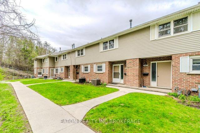 5 - 410 Pioneer Dr, Townhouse with 3 bedrooms, 2 bathrooms and 2 parking in Kitchener ON | Image 12