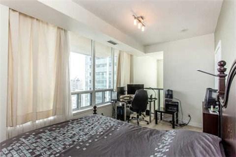 lph08 - 1 Avondale Ave, Condo with 2 bedrooms, 2 bathrooms and 1 parking in Toronto ON | Image 8